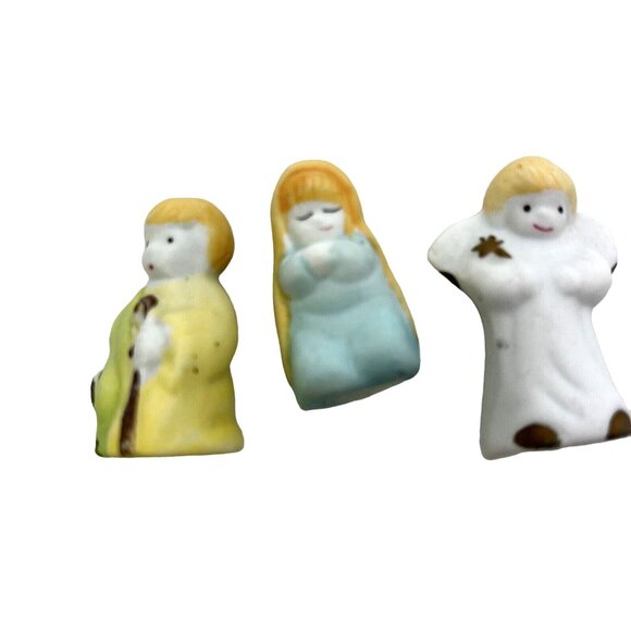 Miniature Nativity Scene Porcelain 10 Piece Set Vintage - Picture 12 of 12